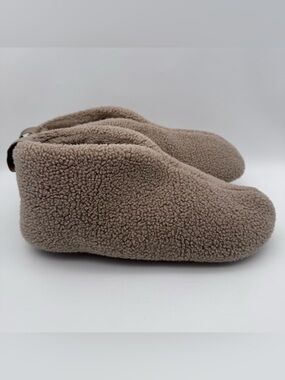 Bombas Cabin Bootie Slippers Fawn Taupe Women Size 9 Cozy Warm Indoor EUC